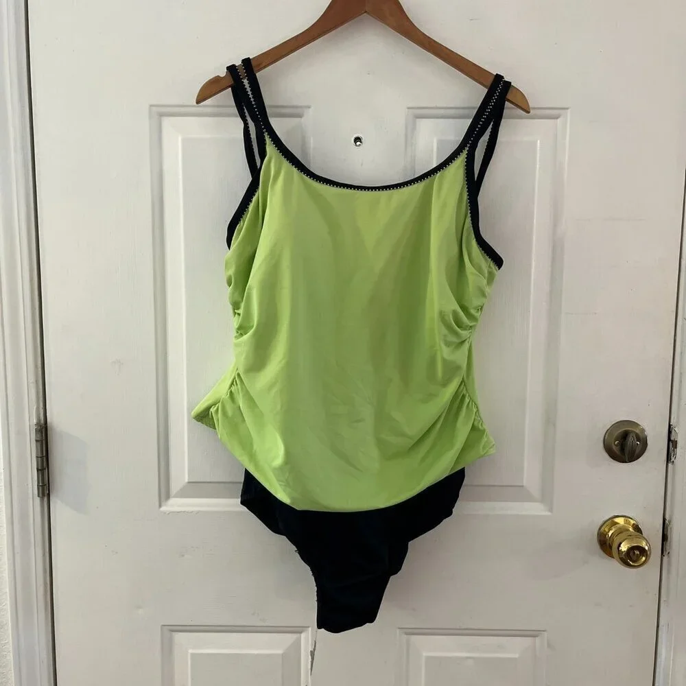 Miraclesuit Plus-Size Double Strap Slimming Middle One-Piece Swimsuit Sz 16W